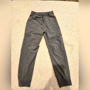 Abercrombie Kids Dark Gray Athletic Cargo Pants Size 11/12! Good Condition!